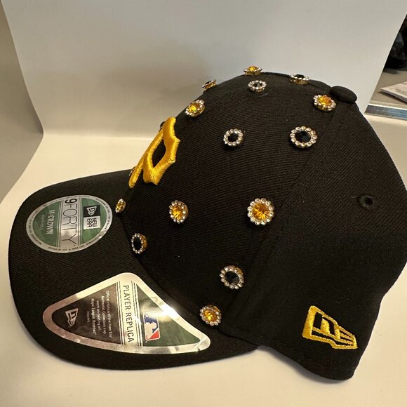 BRAND NEW LADIES AUTHENTIC NEW ERA BLING PITTSBURG PIRATES HAT main image 4